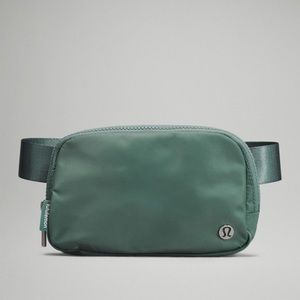 NWT Everywhere Belt Bag in Tidewater Teal [lululemon athletica]